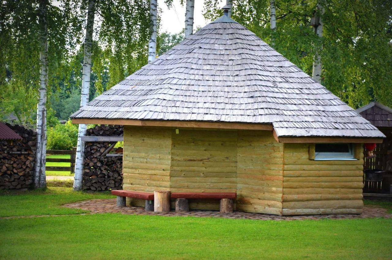 Perkonu Namins Villa Balvi Kültér fotó