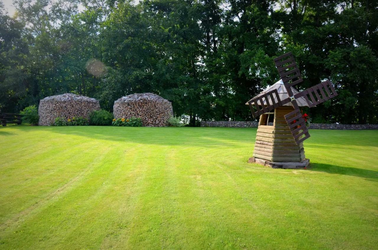 Perkonu Namins Villa Balvi Kültér fotó